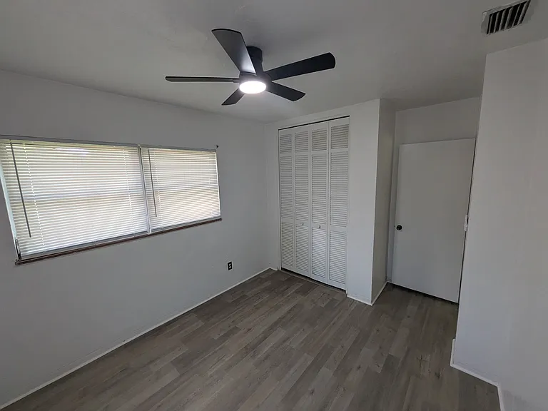10981 Village Green Ave — Photo 22