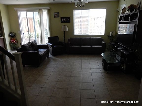 5th image of 286 Barnhill Dr