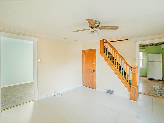 5th image of 607 Devlin St