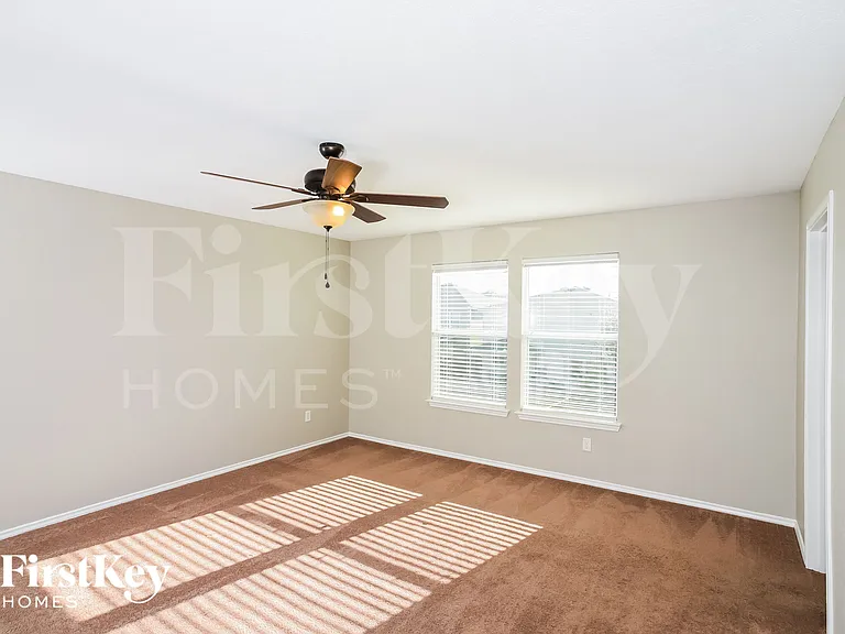 8902 Preserve Trl — Photo 9