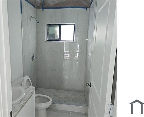 4th image of 1440 NE 147th St #33161