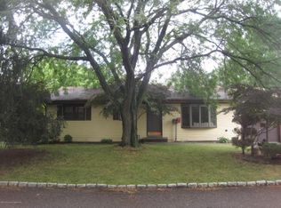 11 Cypress St, Hazlet, NJ 07730
