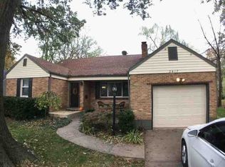 2417 W 75th Pl, Prairie Village, KS 66208
