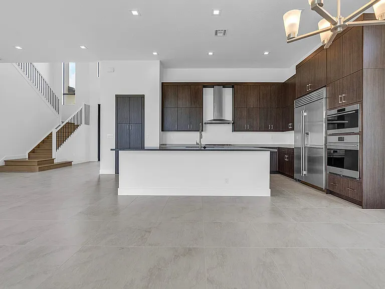 9523 Riverside Park Dr — Photo 23