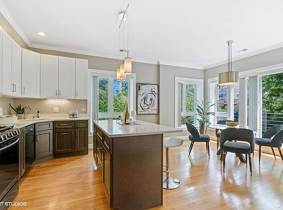 5th image of 900 W Agatite Ave APT 3