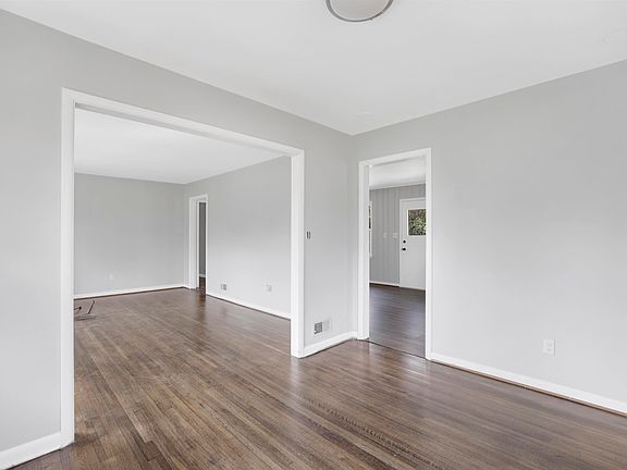 5th image of 928 Martinwood Ln