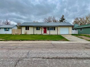2970 Herrington Dr, Casper, WY 82604