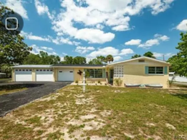 7507 W Seven Rivers Dr, Crystal River, FL 34429