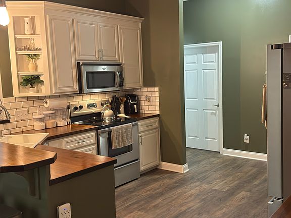 5th image of 4301 Summer Hill Pl