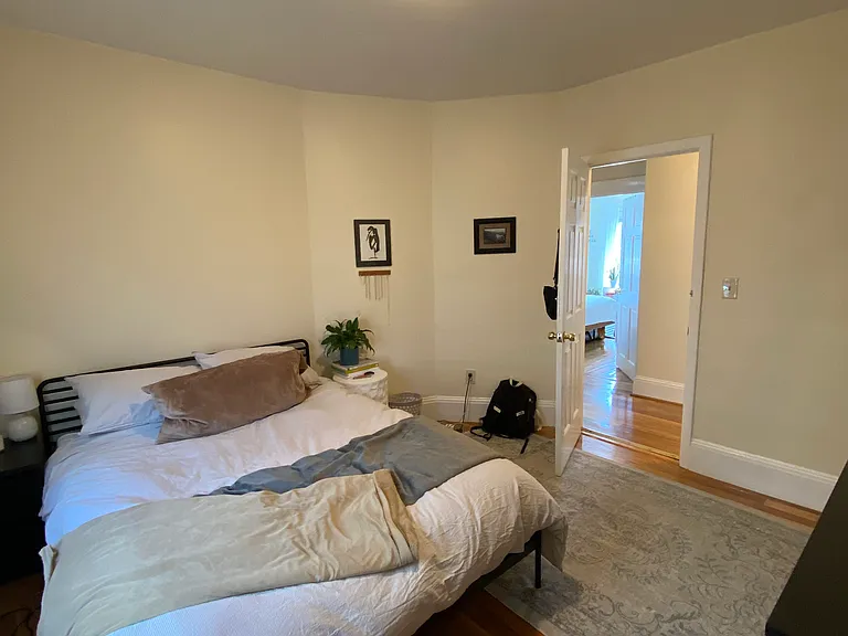 83 Linden St — Photo 6