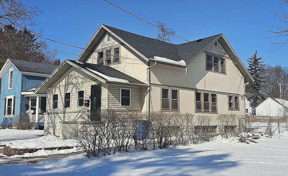 1st image of 138 W Pitman Ave