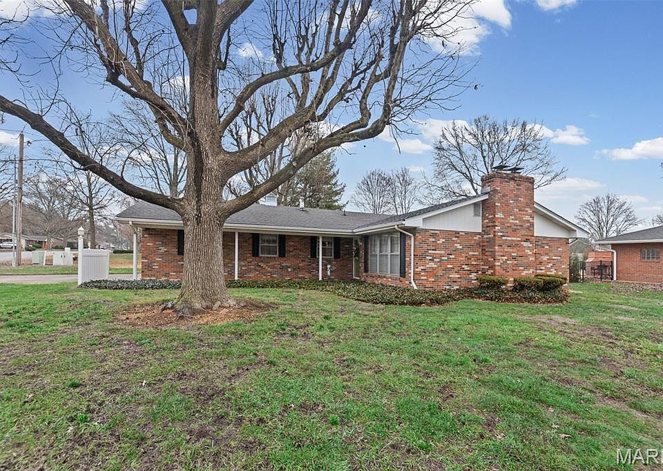 1st image of 3413 Greenwood Ln