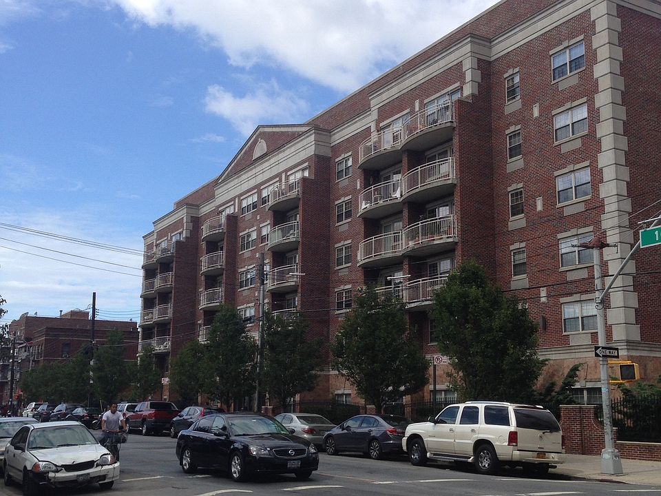 1st image of 3811 108th St APT 6I