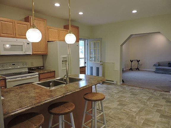 4th image of 235 Linnwood Dr