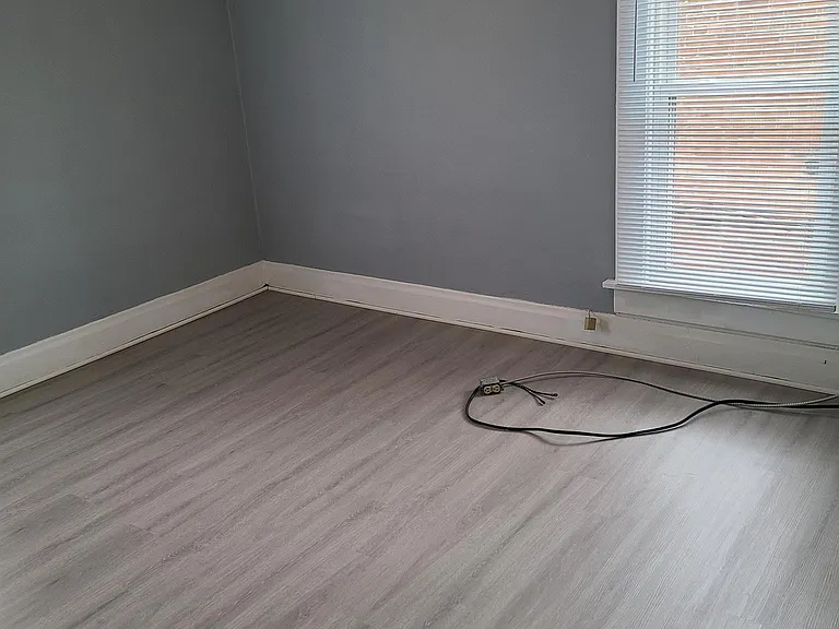 169 E Duncan St — Photo 15