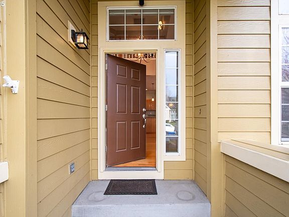 2nd image of 18101 SE 42nd St