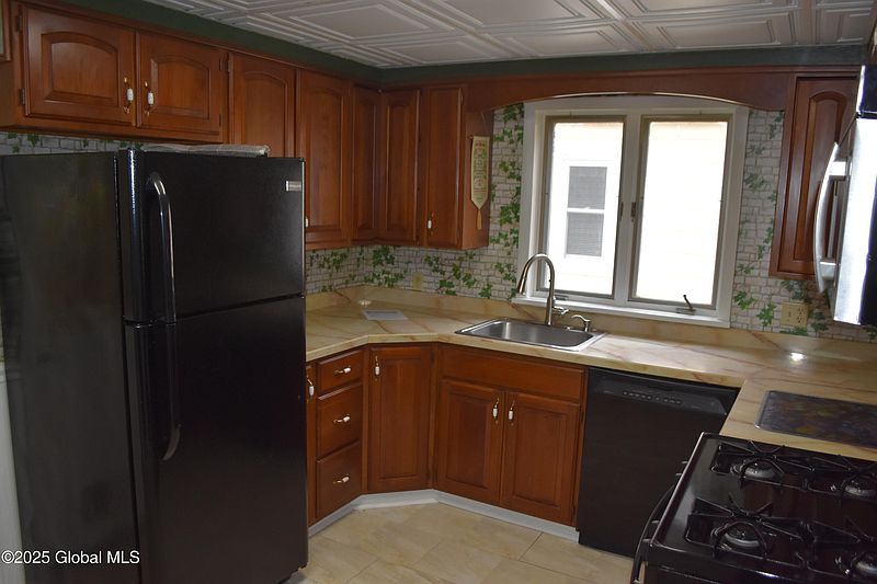 5th image of 2857-2859 Plunkett Avenue