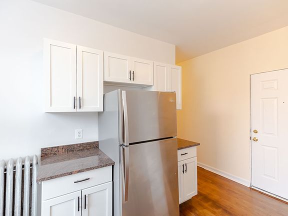 2nd image of 4418 N Saint Louis Ave #2A