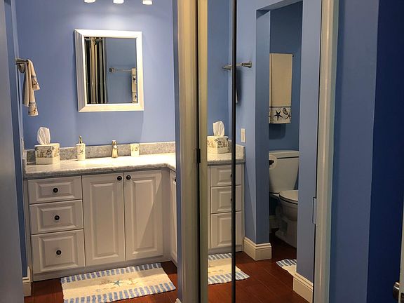 4th image of 6415 Bay Colony Dr #1