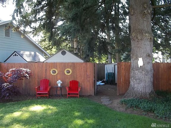 5th image of 6011 83rd St NE