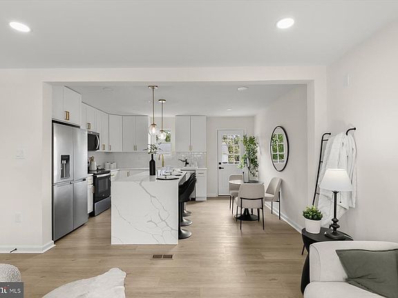 2nd image of 1506 Opus Ave