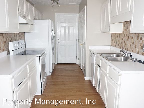 3rd image of 2945 Loon Dr