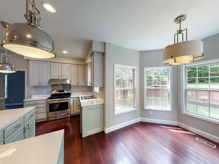 425 New Parkside Dr — Photo 14