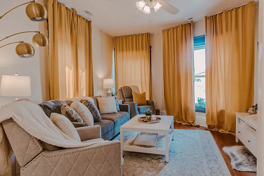 2 bed, 1000 sqft, $2,200 — Photo 1