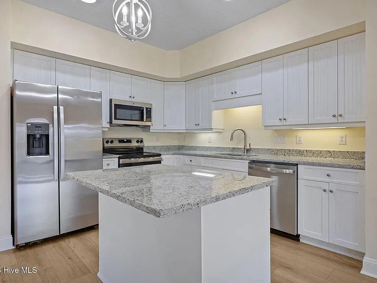 200 Lighthouse Ln #B3 — Photo 5