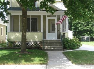 1346 Winnebago Ave, Oshkosh, WI 54901