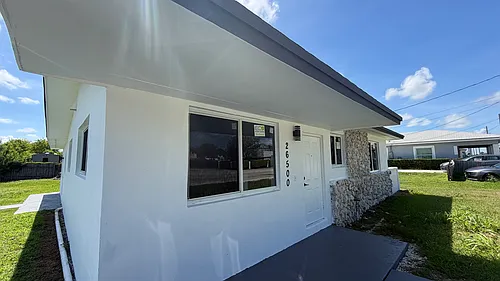 26500 SW 137th Ave Photo 1