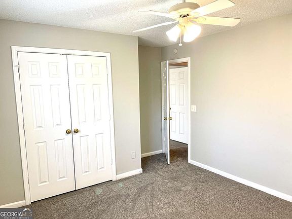 5th image of 313 Coral Cir