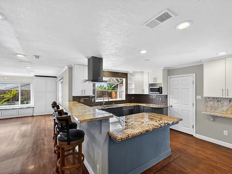 1559 Marietta Dr — Photo 17