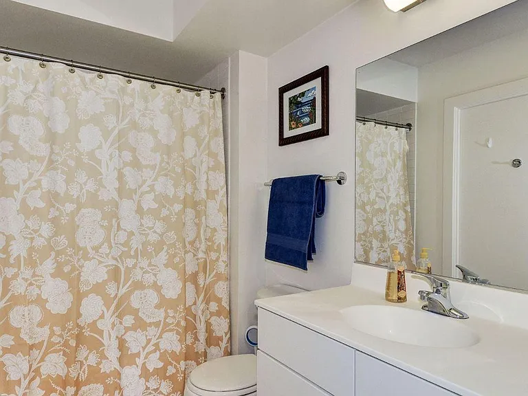 1000 New Jersey Ave SE #819 — Photo 4