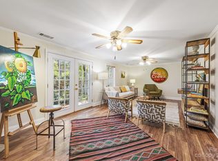 4115 Irvington Dr, Charlotte, NC 28205
