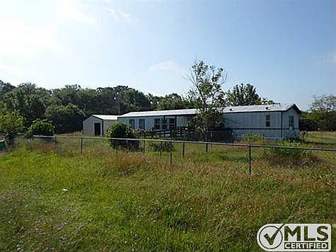 3rd image of 4503 Private Road 1172