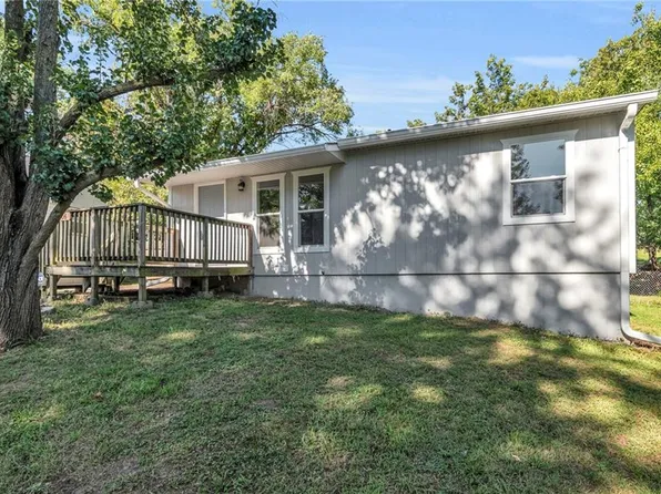 506 N 83rd Pl, Kansas City, KS 66112