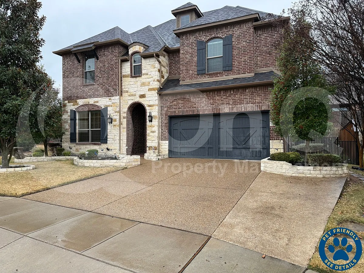 5 bed, 4.0 bath, 3056 sqft, $4,299 — Photo 1