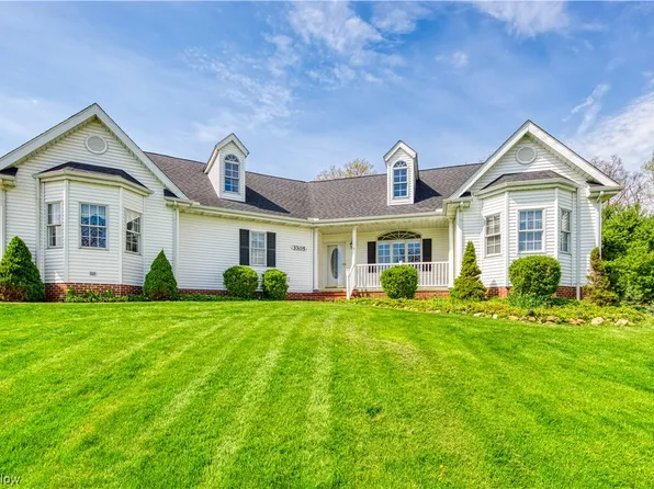 3305 Woods Trl, Kent, OH 44240