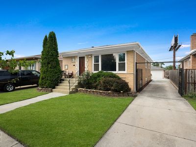 8534 S Keating Ave, Chicago, IL, 60652