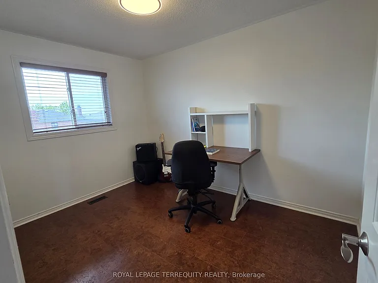 59 Foxhill Dr — Photo 36