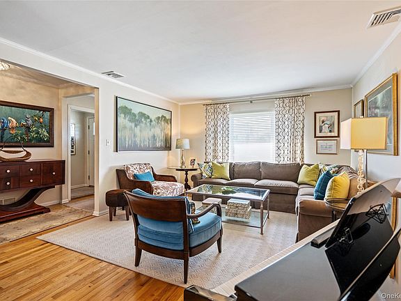 5th image of 34 Glenbrook Road
