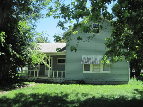 611 S 6th St, Monmouth, IL 61462