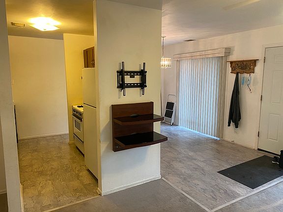 4th image of 1061 Cascade Dr #1065