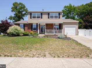 27 Brookside Dr, Sewell, NJ 08080