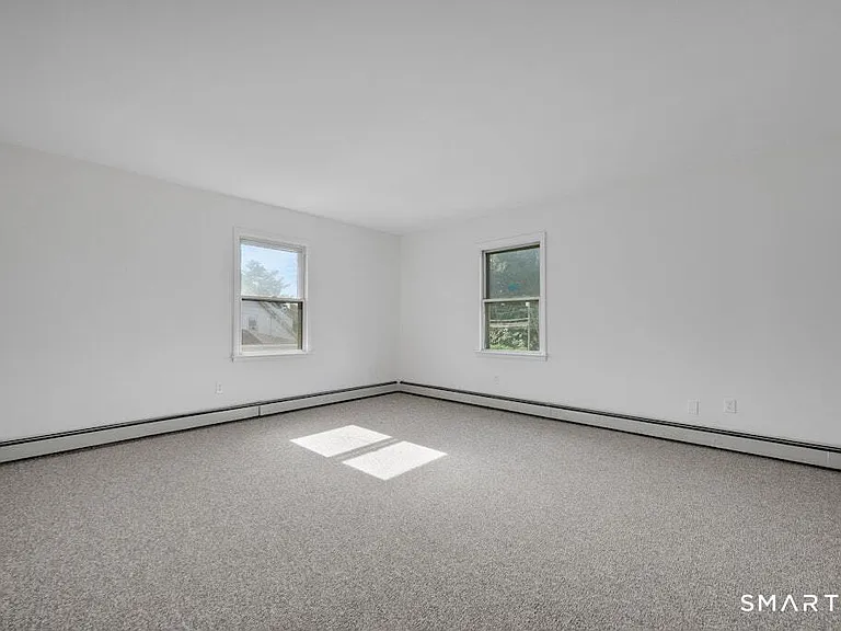 2743 Boston Post Rd — Photo 15