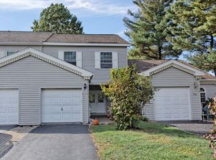 7003 Suzanne Ln, Schenectady, NY 12303
