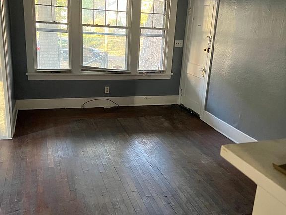 2nd image of 1578 Pilgrim St #1