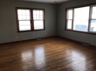 623 N Jefferson Ave, Dixon, IL 61021