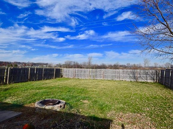4th image of 1282 Bahama Dr